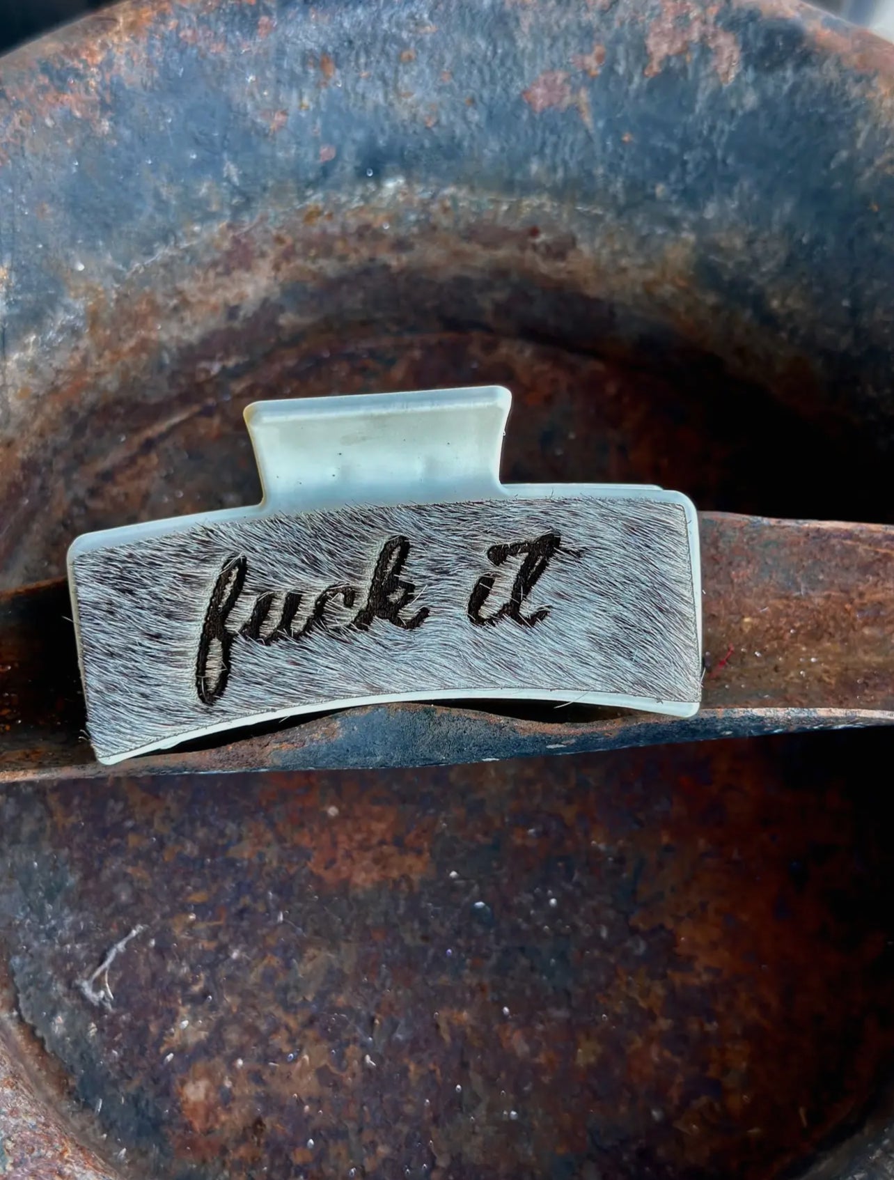 Cowhide claw clip